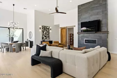 Living - 4319 E Marion Way, Phoenix, AZ 85018 photo 2 of 5