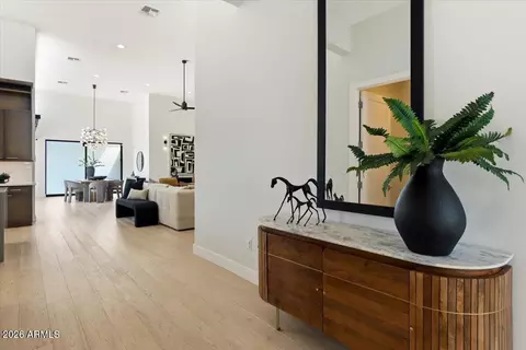 Entry Way - 4319 E Marion Way, Phoenix, AZ 85018 photo 1 of 2