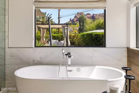 Bath - 4319 E Marion Way, Phoenix, AZ 85018 photo 5 of 9