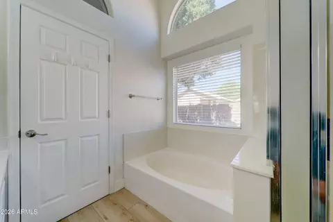 Bath - 1476 E Sierra Madre Ave, Gilbert, AZ 85296 photo 3 of 4