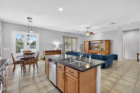 Kitchen - 3637 E Dublin St, Gilbert, AZ 85295 photo 4 of 5