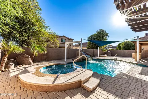Exterior - 2491 E Penedes Dr, Gilbert, AZ 85298 photo 13 of 16