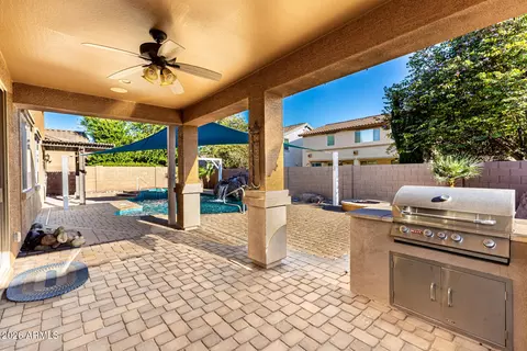 Exterior - 2491 E Penedes Dr, Gilbert, AZ 85298 photo 14 of 16