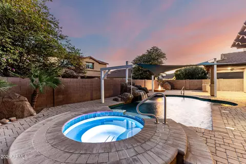 Exterior - 2491 E Penedes Dr, Gilbert, AZ 85298 photo 10 of 16