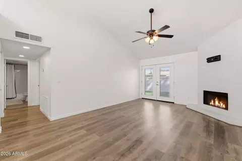 Living - 5142 Edgemont Ave, Phoenix, AZ 85008 photo 5 of 5