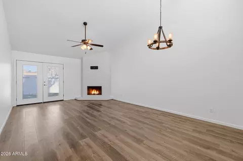 Living - 5142 Edgemont Ave, Phoenix, AZ 85008 photo 2 of 5