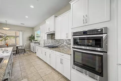 Kitchen - 7514 E Posada Ave, Mesa, AZ 85212 photo 5 of 9