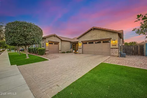 7514 E Posada Ave, Mesa, AZ 85212