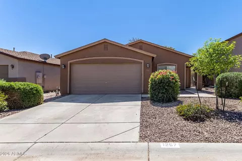 1257 E Renegade Trl, San Tan Valley, AZ 85143