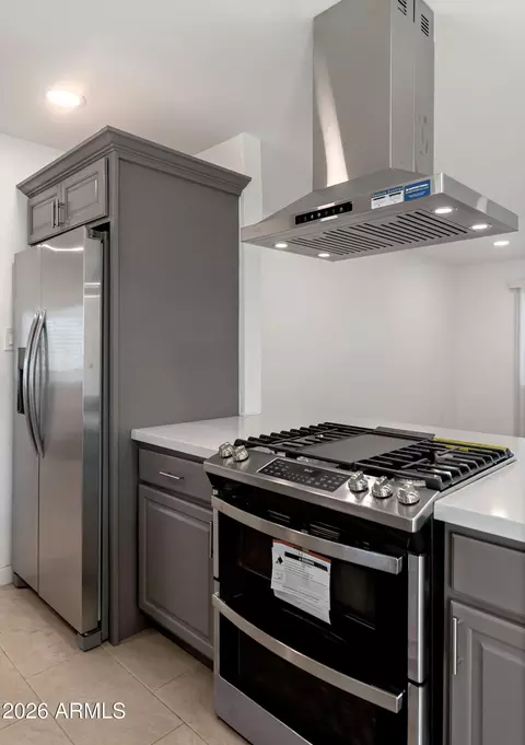 Kitchen - 2601 E Harvard St, Phoenix, AZ 85008 photo 2 of 4