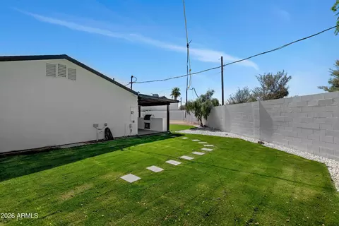 Exterior - 2601 E Harvard St, Phoenix, AZ 85008 photo 5 of 6
