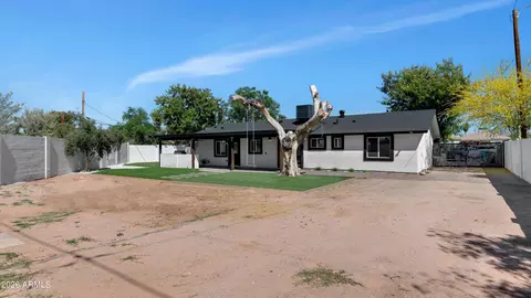 Exterior - 2601 E Harvard St, Phoenix, AZ 85008 photo 4 of 6