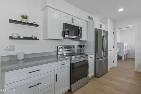 Kitchen - 7824 E Navarro Ave, Mesa, AZ 85209 photo 1 of 5