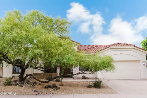 Exterior - 2739 E Vista Dr, Phoenix, AZ 85032 photo 2 of 12