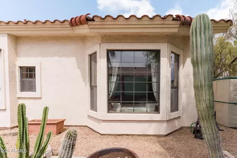 Exterior - 2739 E Vista Dr, Phoenix, AZ 85032 photo 8 of 12