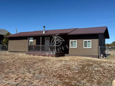 2248 Sitgreaves Dr, Overgaard, AZ 85933