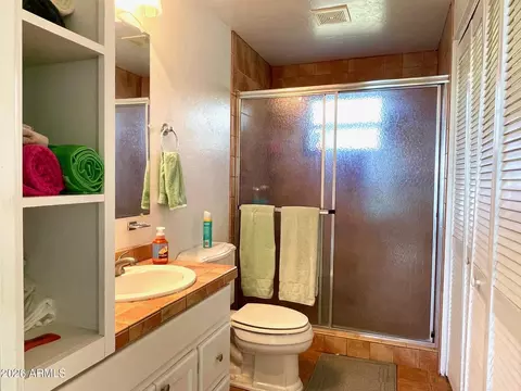 Bath - 108 Nighthawk Ave, Bisbee, AZ 85603 photo 1 of 2