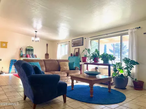 Living - 108 Nighthawk Ave, Bisbee, AZ 85603 photo 3 of 4