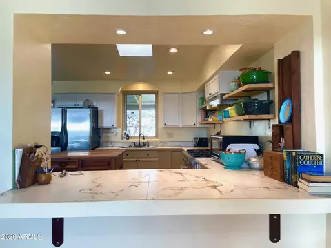 Kitchen - 108 Nighthawk Ave, Bisbee, AZ 85603 photo 2 of 6