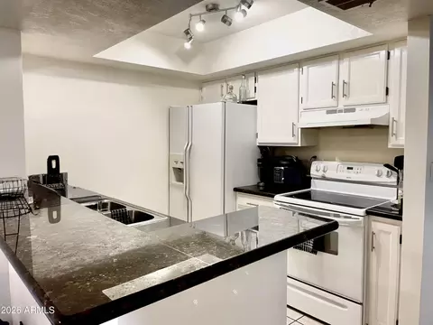 540 N May -- #2069, Mesa, AZ 85201
