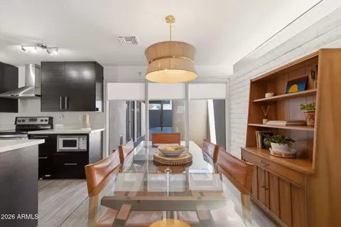 Dining - 3020 E Wethersfield Rd, Phoenix, AZ 85032 photo 1 of 1