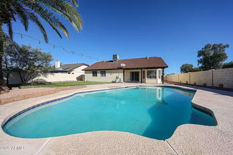 Exterior - 3951 E Waltann Ln, Phoenix, AZ 85032 photo 6 of 8