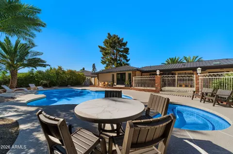 Exterior - 1441 E Caroline Ln, Tempe, AZ 85284 photo 11 of 11