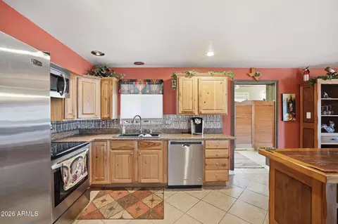 Kitchen - 2238 N Plaza Dr, Apache Junction, AZ 85120 photo 3 of 4