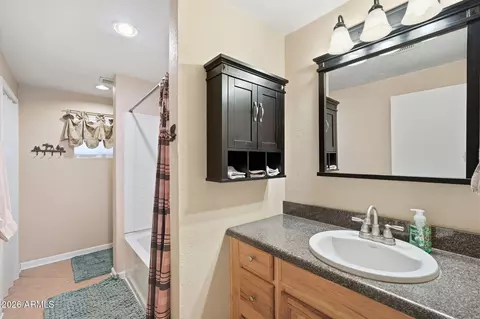 Bath - 2238 N Plaza Dr, Apache Junction, AZ 85120 photo 5 of 6