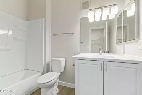 Bath - 3434 E Baseline Rd #109, Phoenix, AZ 85042 photo 1 of 3