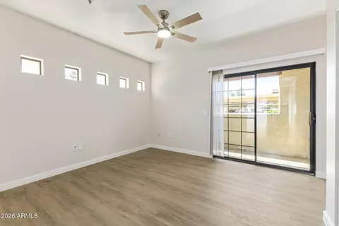 Living - 3434 E Baseline Rd #109, Phoenix, AZ 85042 photo 4 of 4