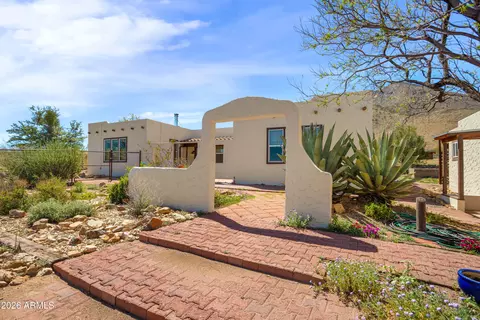 6500 E Desperado Dr, Hereford, AZ 85615