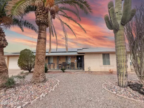 9614 W Pineridge Dr, Sun City, AZ 85351