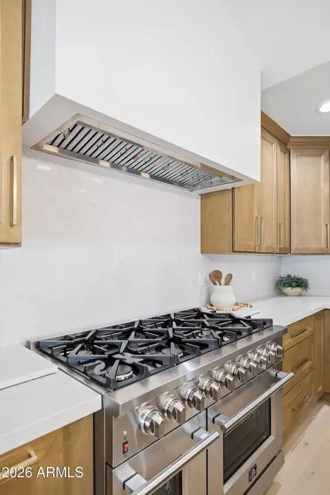 Kitchen - 5438 E Avalon Dr, Phoenix, AZ 85018 photo 6 of 6