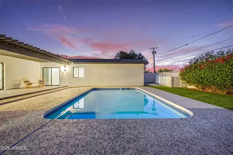 Exterior - 5438 E Avalon Dr, Phoenix, AZ 85018 photo 7 of 9