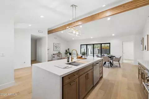 Kitchen - 5438 E Avalon Dr, Phoenix, AZ 85018 photo 4 of 6