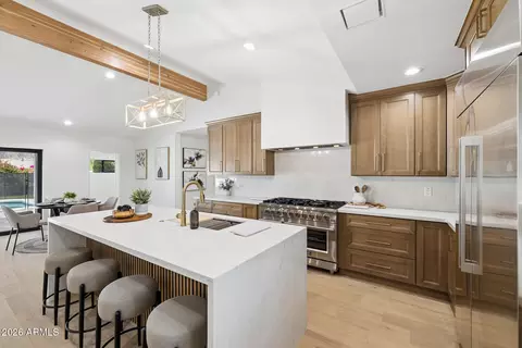 Kitchen - 5438 E Avalon Dr, Phoenix, AZ 85018 photo 3 of 6