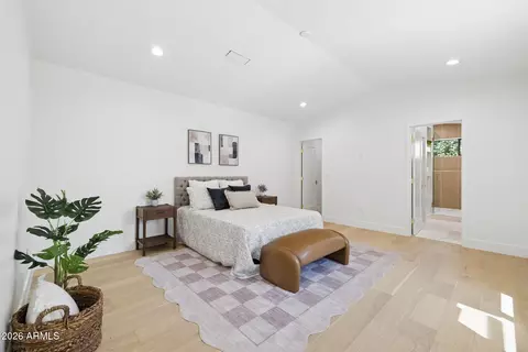 Bedroom - 5438 E Avalon Dr, Phoenix, AZ 85018 photo 1 of 7