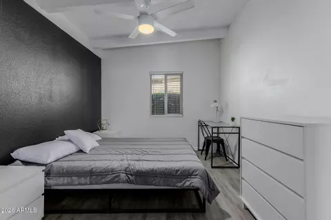 Bedroom - 4754 N 14th St, Phoenix, AZ 85014 photo 7 of 8