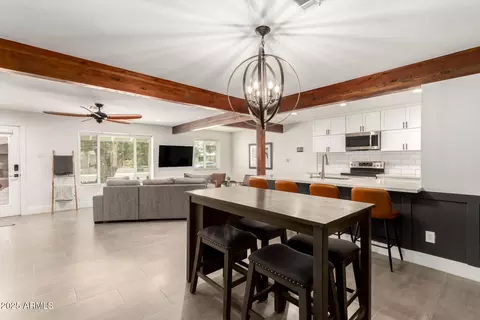 Dining - 3038 E Avalon Dr, Phoenix, AZ 85016 photo 2 of 2