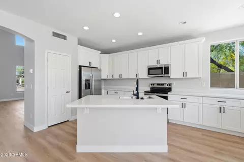 4087 E Sidewinder Ct, Gilbert, AZ 85297