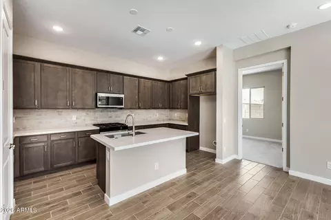 5579 N 205th Ln, Buckeye, AZ 85396