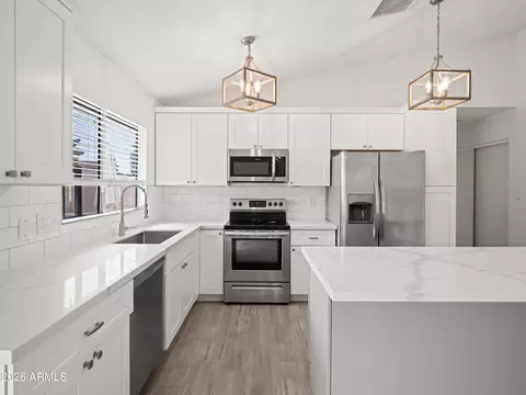 Kitchen - 928 E Hope St, Mesa, AZ 85203 photo 2 of 9