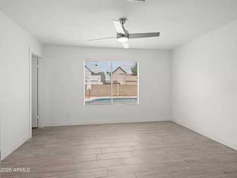 Living - 928 E Hope St, Mesa, AZ 85203 photo 2 of 6