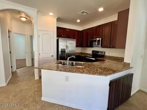 Kitchen - 4285 E Jasper Dr, Gilbert, AZ 85296 photo 2 of 2
