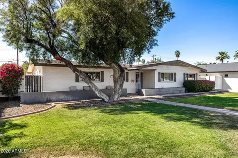3126 N 42nd St, Phoenix, AZ 85018