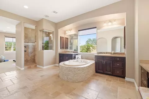 Bath - 2971 E Oriole Dr, Gilbert, AZ 85297 photo 2 of 9