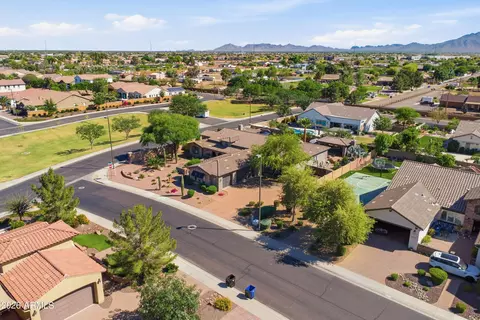 View/Area - 2971 E Oriole Dr, Gilbert, AZ 85297 photo 2 of 17