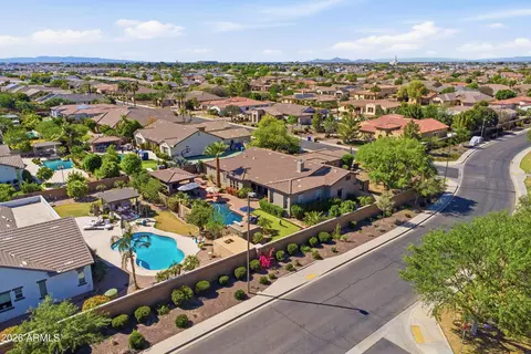View/Area - 2971 E Oriole Dr, Gilbert, AZ 85297 photo 5 of 17