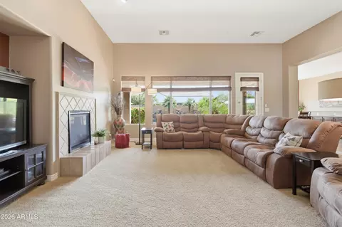 Living - 2971 E Oriole Dr, Gilbert, AZ 85297 photo 2 of 6